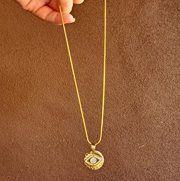 New Rhinestone Evil Eye Protection Gold Necklace. - Picture 15 of 16